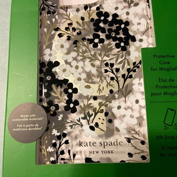 Kate Spade iPhone 15 Pro - Picture 4 of 9
